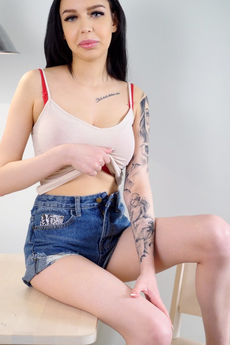Нина, 23 года, 1 размер груди